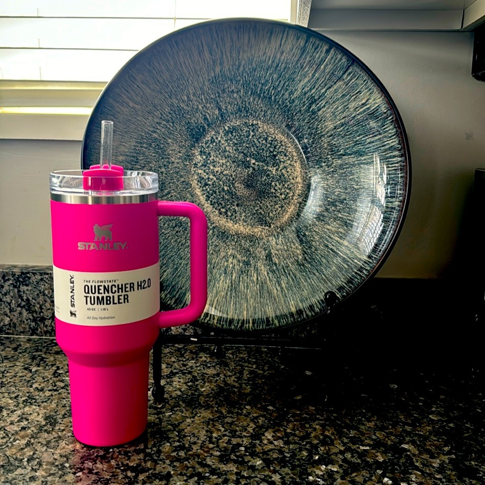 Camelia 40 oz Stanley